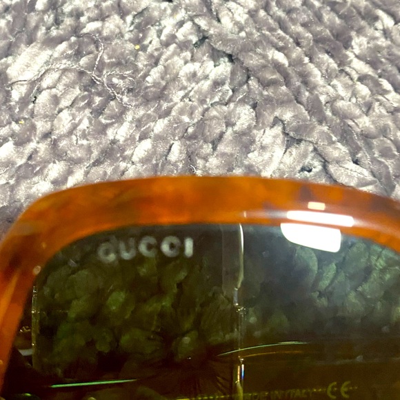 Gucci Honey Havana 
GG0625S Oversized Square Sunglasses - Picture 12 of 13